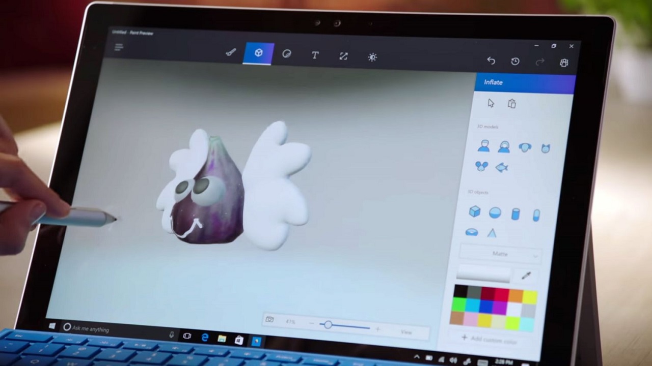 Paint 3D: Với Paint 3D, bạn có thể trải nghiệm cảm giác làm việc với nghệ thuật 3D. Tạo và thiết kế những hình ảnh ấn tượng, đẹp mắt với giao diện thân thiện và đa tính năng.